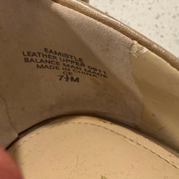 Enzo Angiolini Bow Back Champagne Gold Peep Toe Patent Leather Stilettos Sz 7.5 - Picture 8 of 10